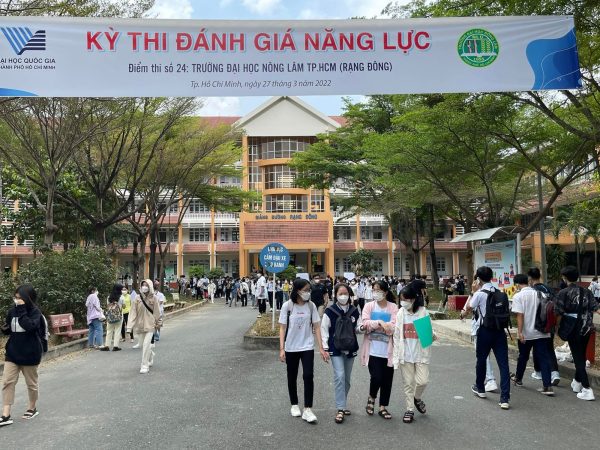 Làm bằng Đại học Nông lâm có việc làm ngay