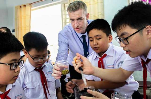 Trường công lập thí điểm chương trình tích hợp